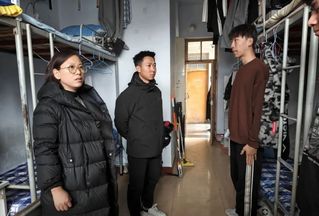 体育学院开展新学期学生公寓安全...
